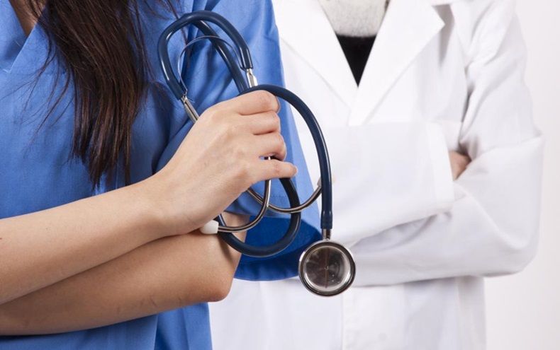 medicos sanidad espanola